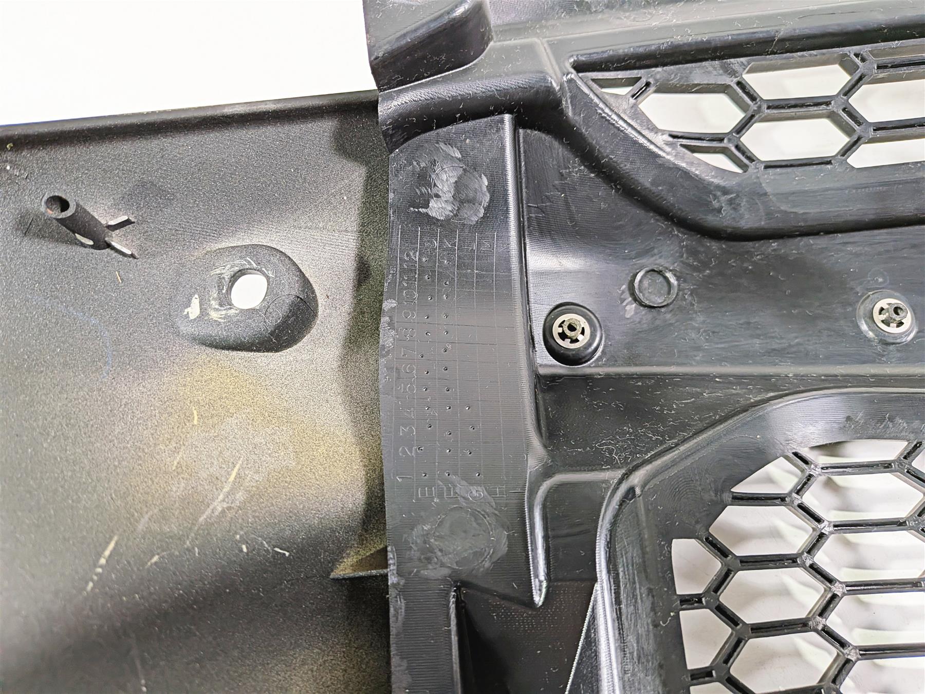 2012 Yamaha XT1200 Super Tenere Left Lower Tank Fairing Cover Set 23P-Y2830-00 - Image 7