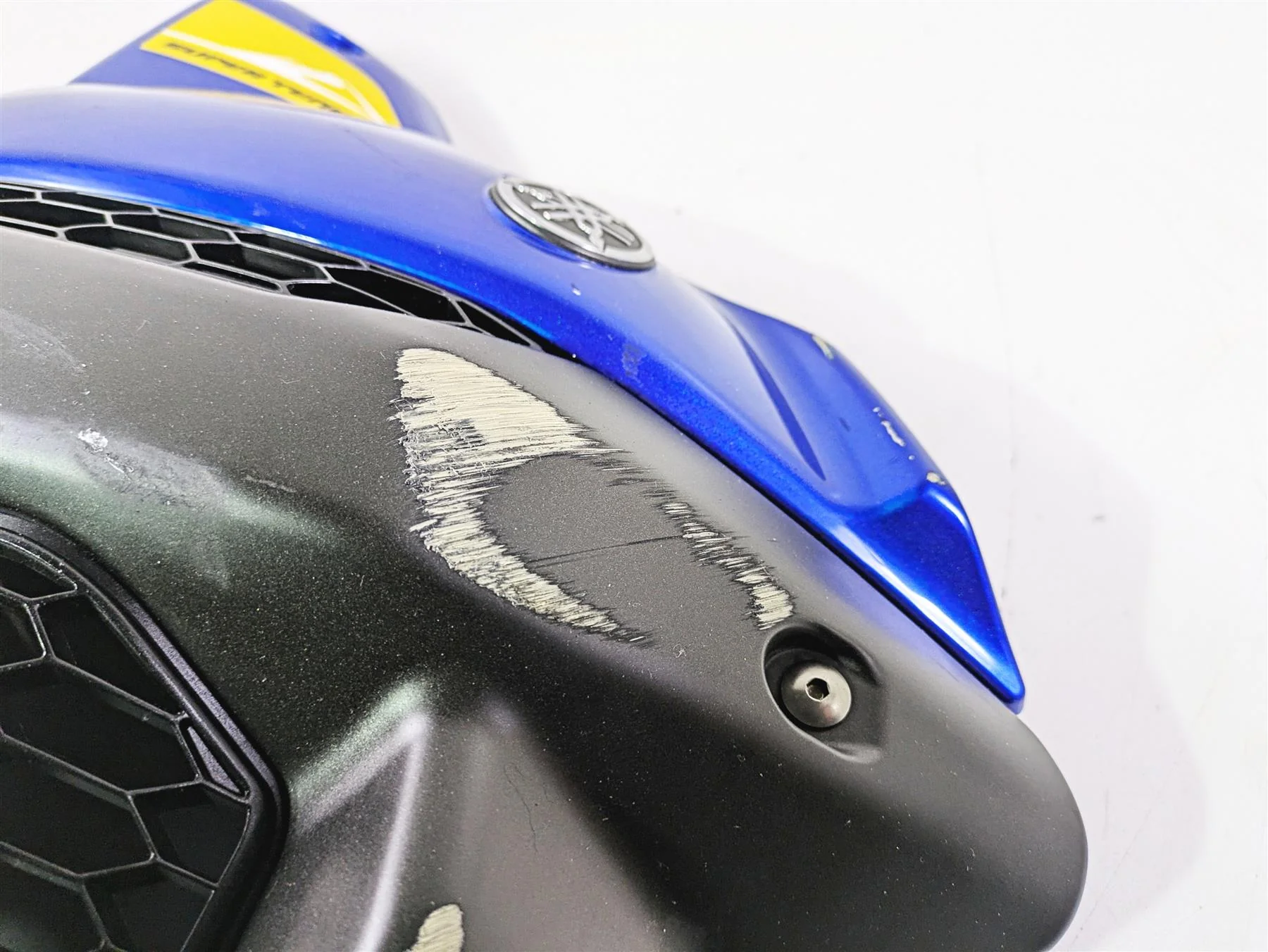 2012 Yamaha XT1200 Super Tenere Left Upper Tank Fairing Set 23P-2842M-00 - Image 5