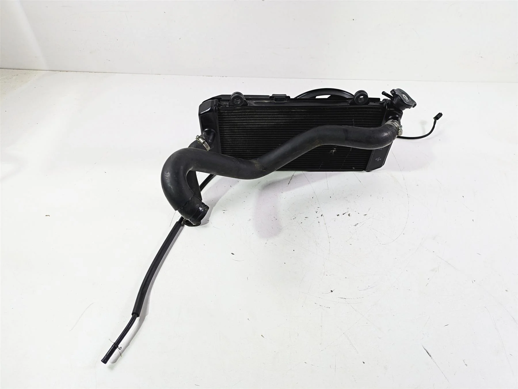 2012 Yamaha XT1200 Super Tenere Radiator Fan Reservoir Hoses Set 23P-12461-00-00 - Image 3