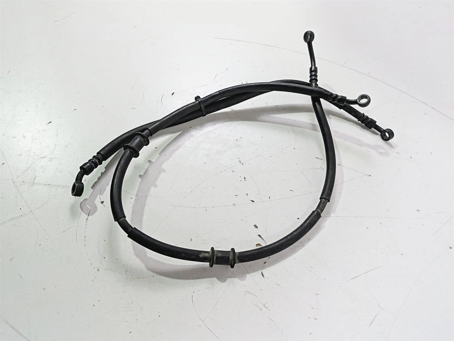 2012 Yamaha XT1200 Super Tenere Rear Abs Brake Line Set 23P-2581K-00-00 - Image 2