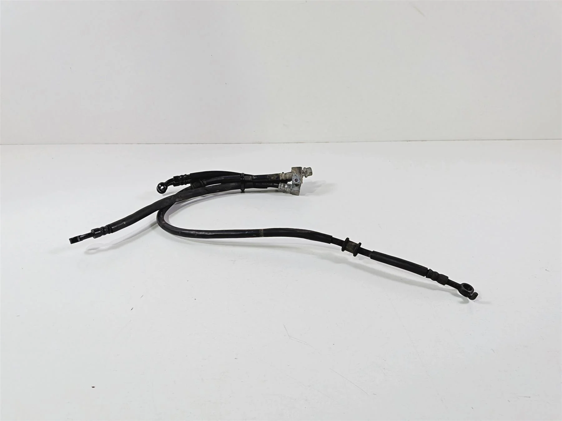 2012 Yamaha XT1200 Super Tenere Rear Abs Brake Line Set 23P-2581K-00-00 - Image 11