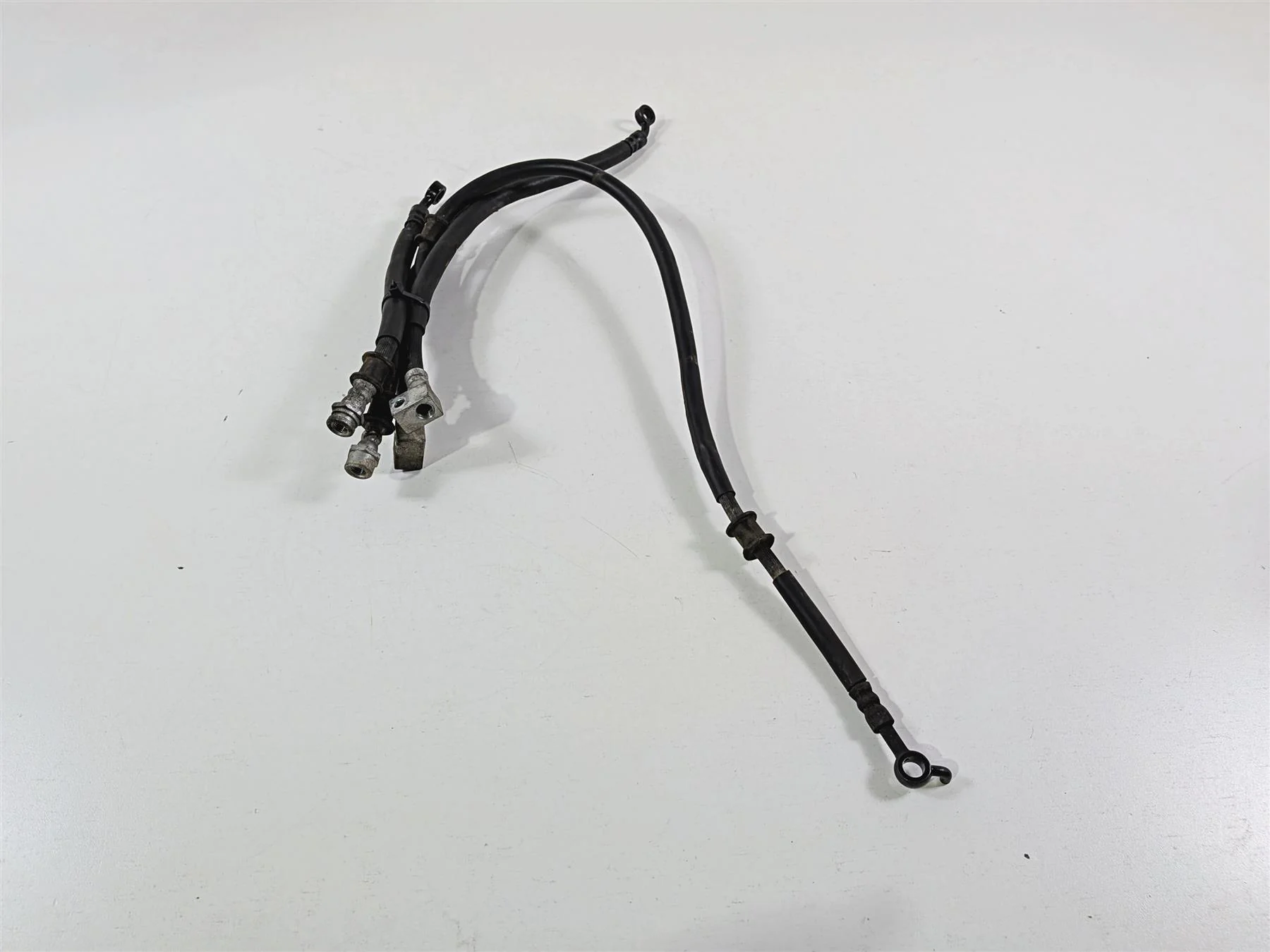 2012 Yamaha XT1200 Super Tenere Rear Abs Brake Line Set 23P-2581K-00-00 - Image 3