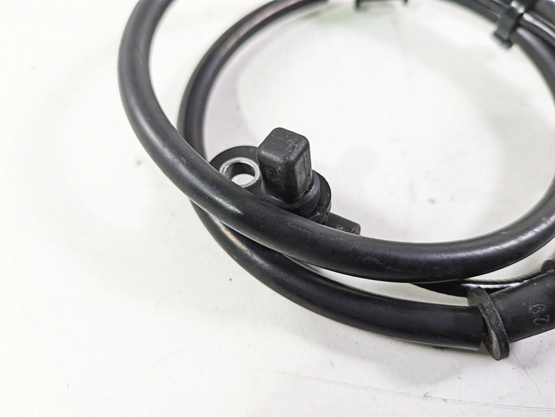 2012 Yamaha XT1200 Super Tenere Rear Abs Brake Wheel Speed Sensor 23P-85980-00 - Image 6