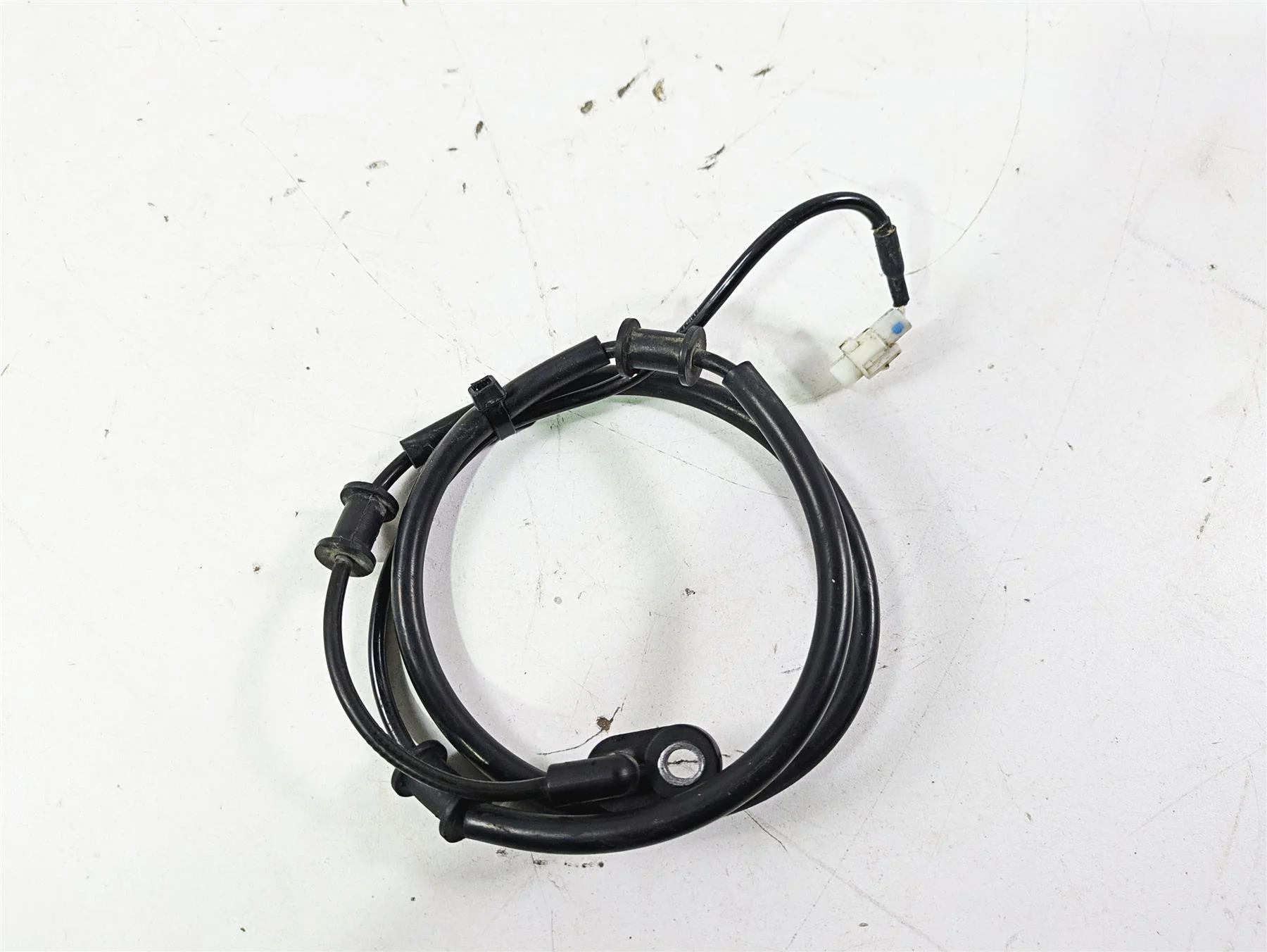 2012 Yamaha XT1200 Super Tenere Rear Abs Brake Wheel Speed Sensor 23P-85980-00 - Image 9