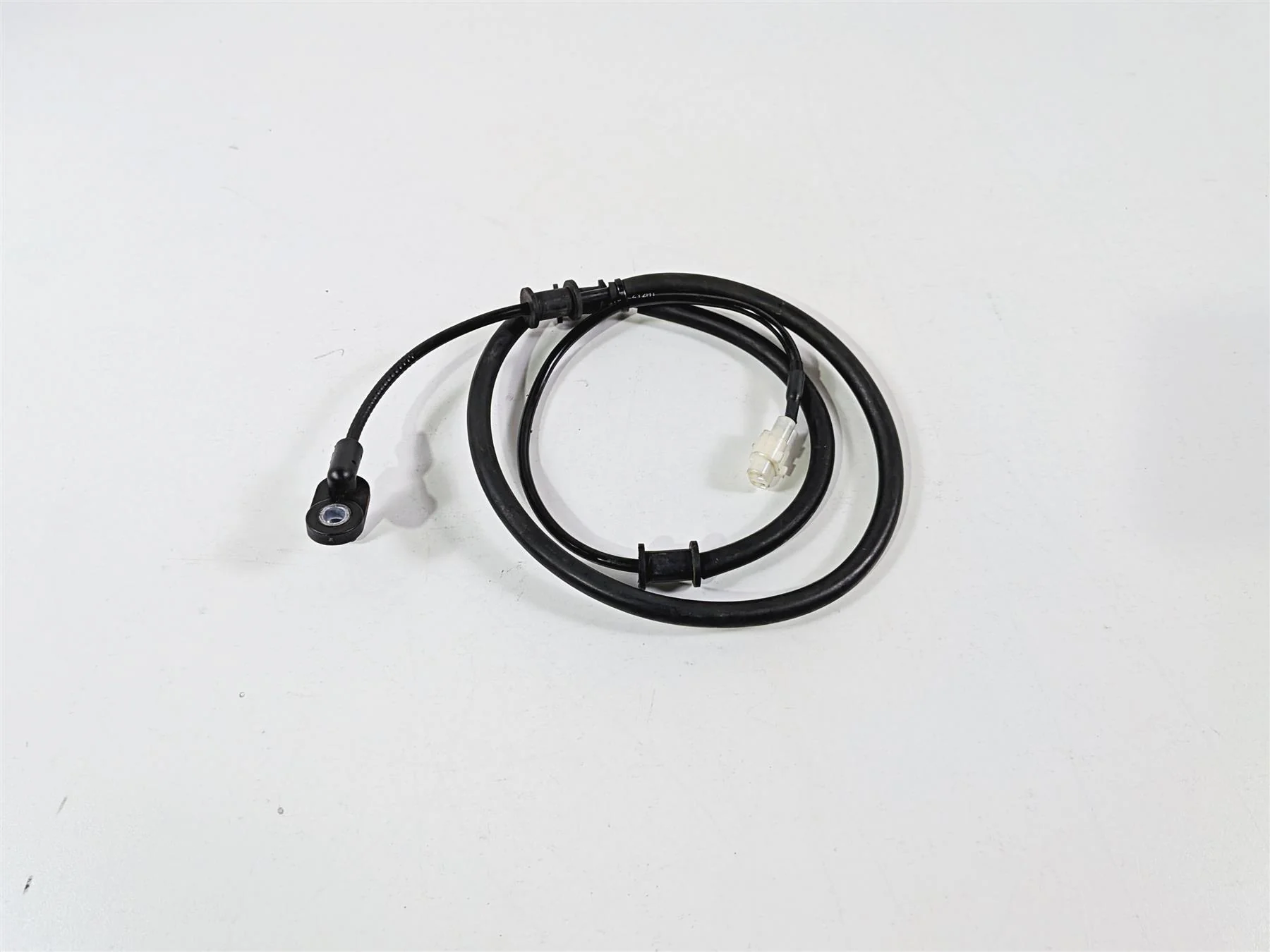 2012 Yamaha XT1200 Super Tenere Rear Abs Brake Wheel Speed Sensor 23P-85980-00 - Image 2