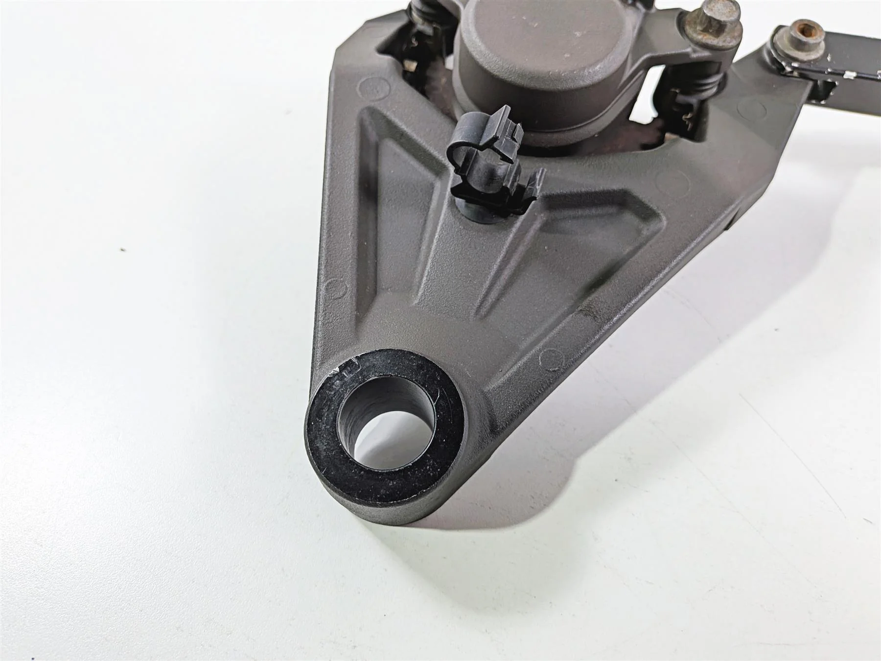 2012 Yamaha XT1200 Super Tenere Rear Brake Caliper & Bracket 23P-2580W-00-00 - Image 13