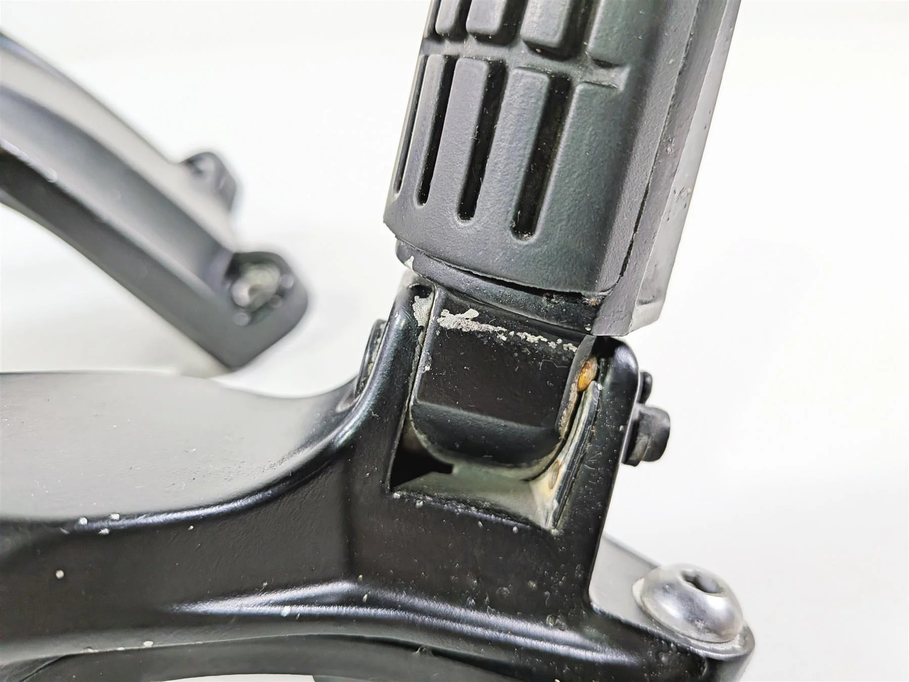 2012 Yamaha XT1200 Super Tenere Rear Passenger Foot Peg Set 23P-27430-00-00 - Image 9