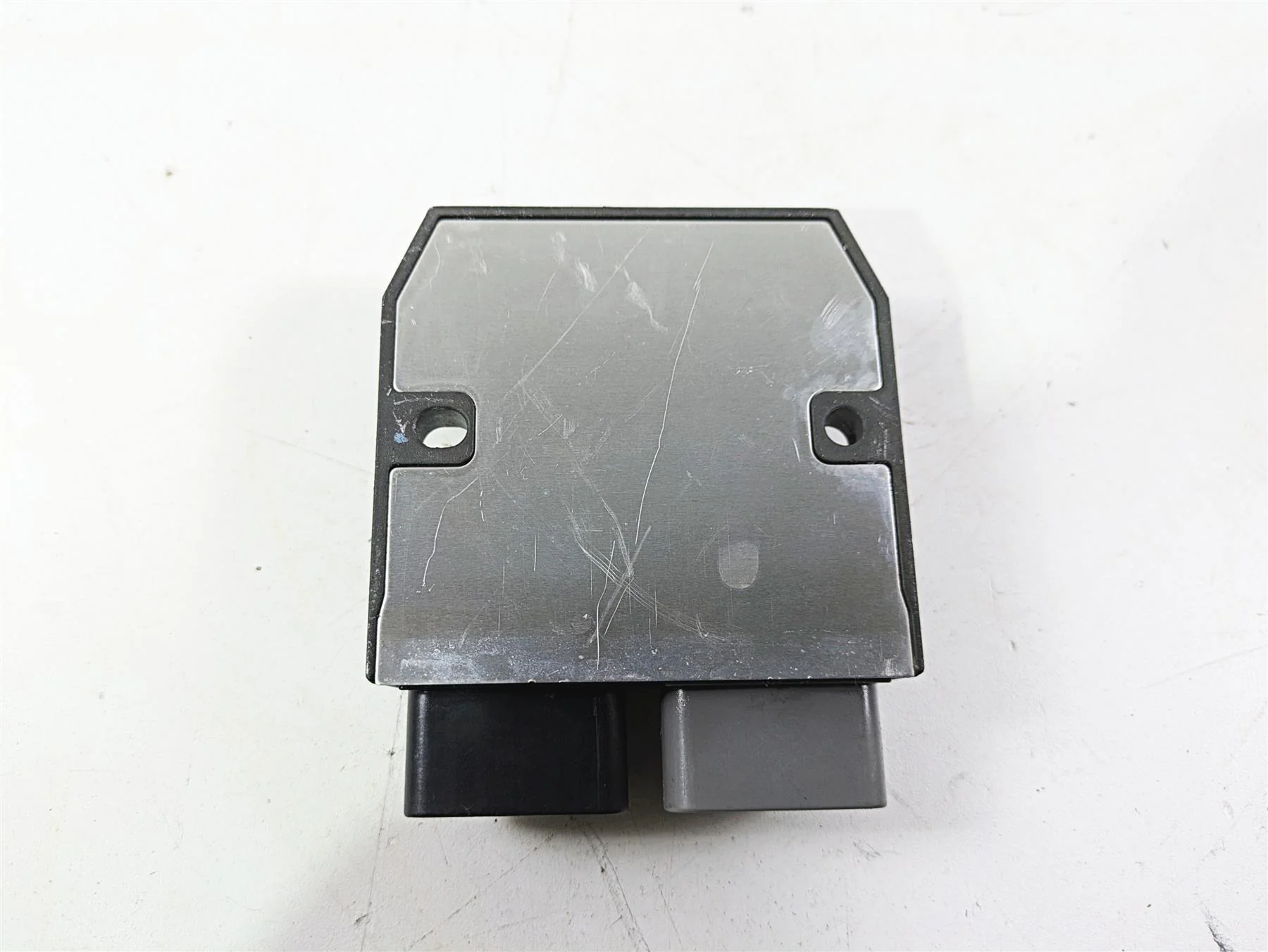 2012 Yamaha XT1200 Super Tenere Rectifier Voltage Regulator 1D7-81960-00 FH012AA - Image 6