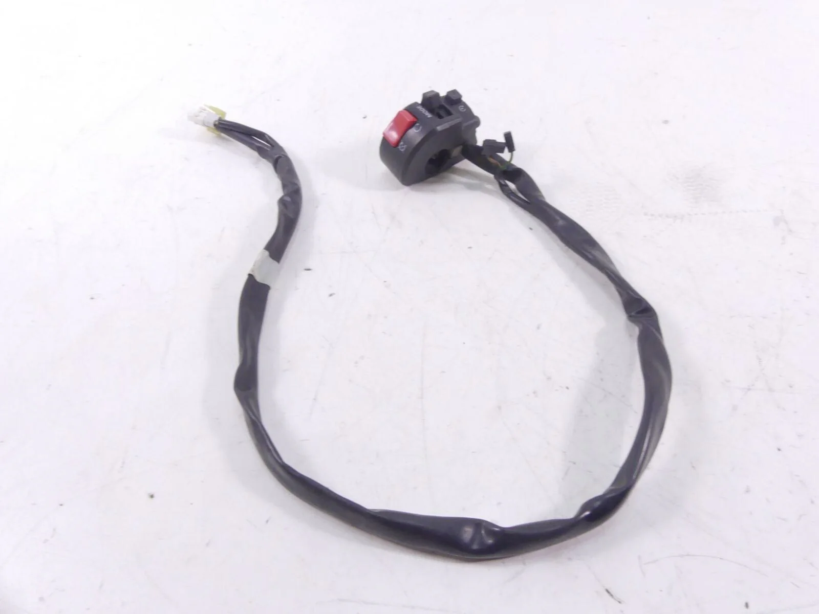 2012 Yamaha XT1200 Super Tenere Right Control Switch Start Kill Mode 23P-83963-0 - Image 2