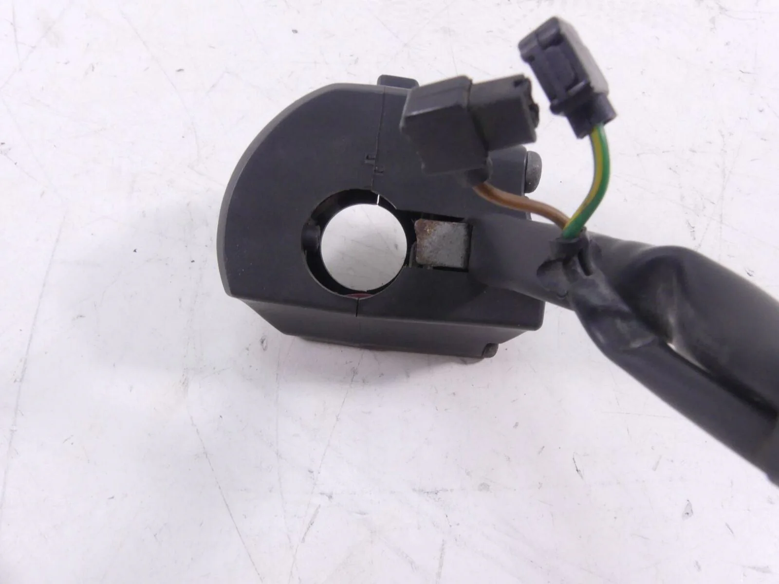 2012 Yamaha XT1200 Super Tenere Right Control Switch Start Kill Mode 23P-83963-0 - Image 5