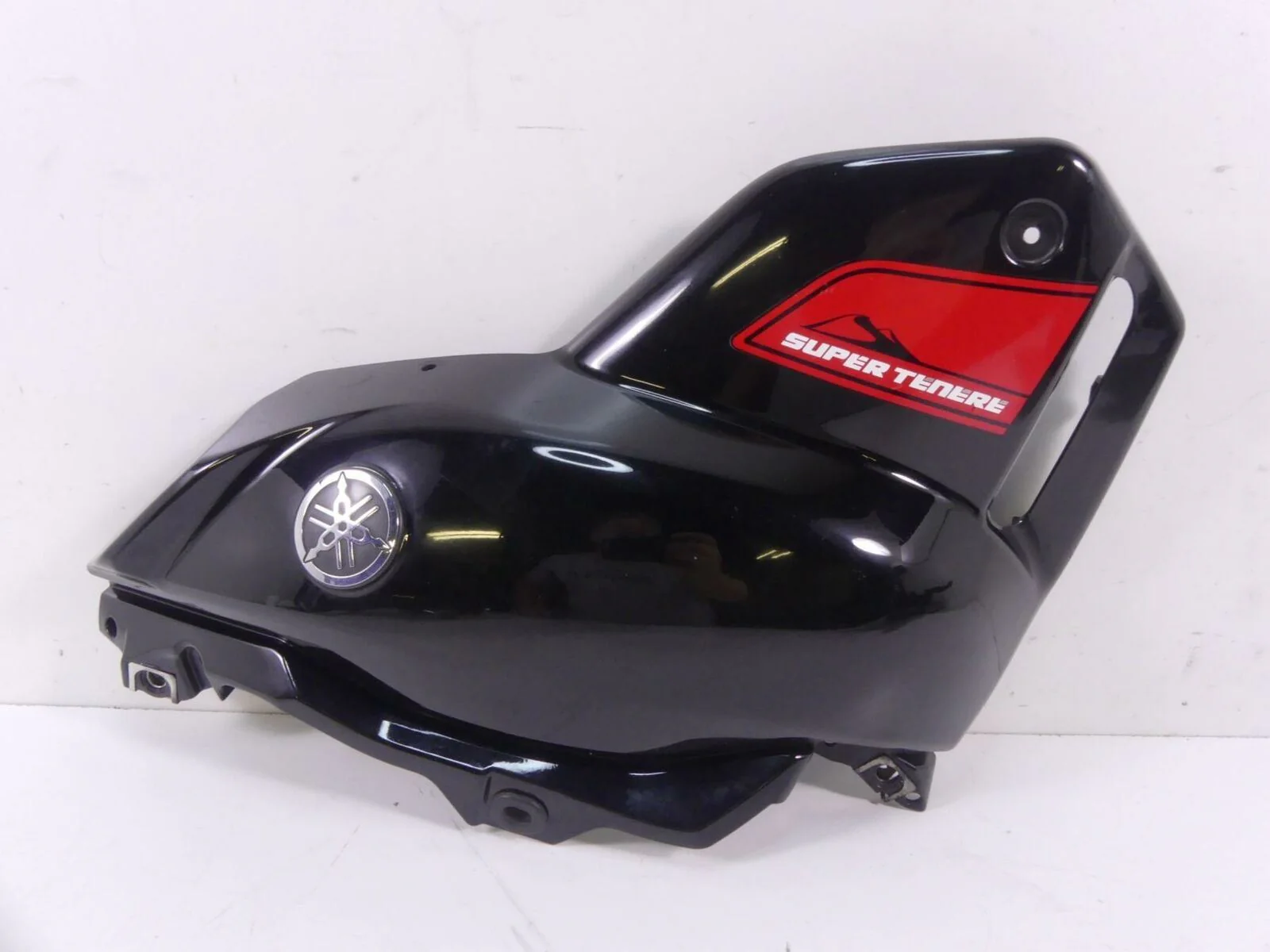 2012 Yamaha XT1200 Super Tenere Right Upper Tank Fairing Cover Cowl 23P-2842N-00