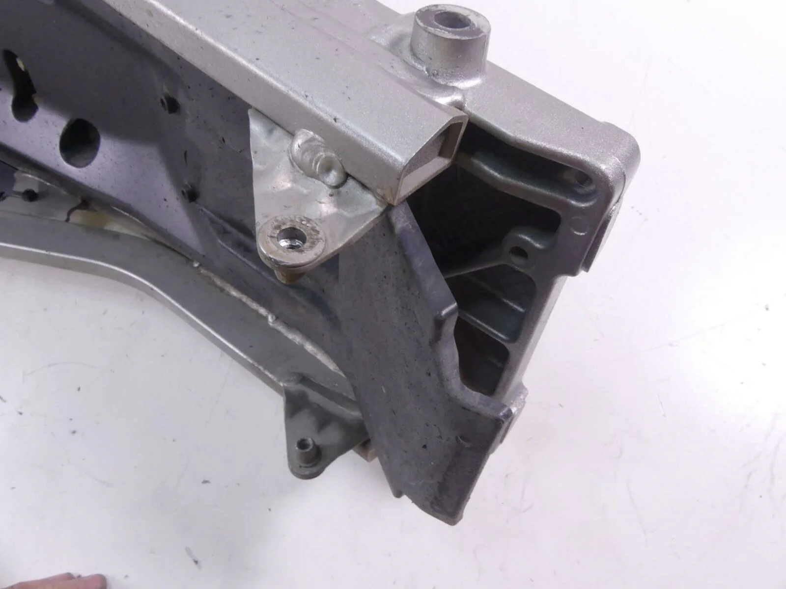 2012 Yamaha XT1200 Super Tenere Sub Frame Subframe Inner Fender  23P-21190-00-00 - Image 6
