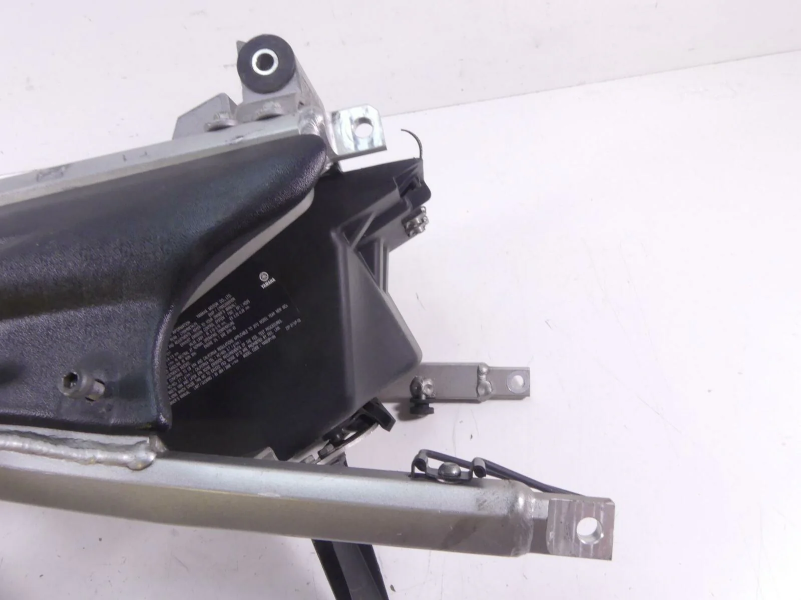 2012 Yamaha XT1200 Super Tenere Sub Frame Subframe Inner Fender  23P-21190-00-00 - Image 8