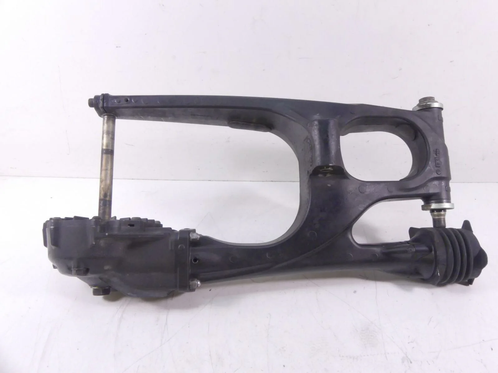2012 Yamaha XT1200 Super Tenere Swingarm Differential Drive Shaft 23P-46101-00 - Image 8
