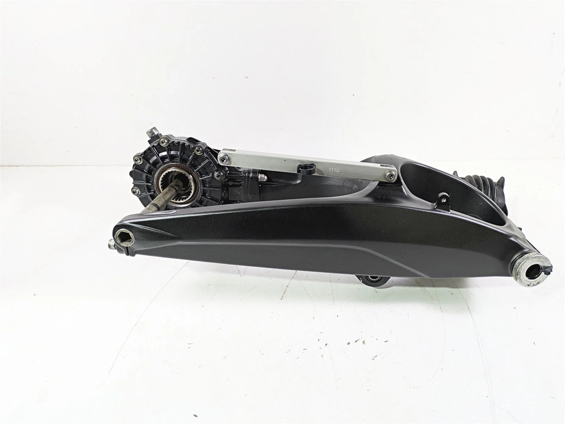 2012 Yamaha XT1200 Super Tenere Swingarm Differential Drive Shaft 23P-46101-00 - Image 4