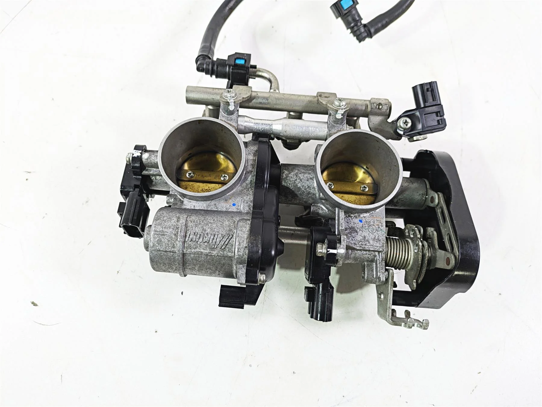 2012 Yamaha XT1200 Super Tenere Throttle Body Bodies 23P-13750-00-00 - Image 10