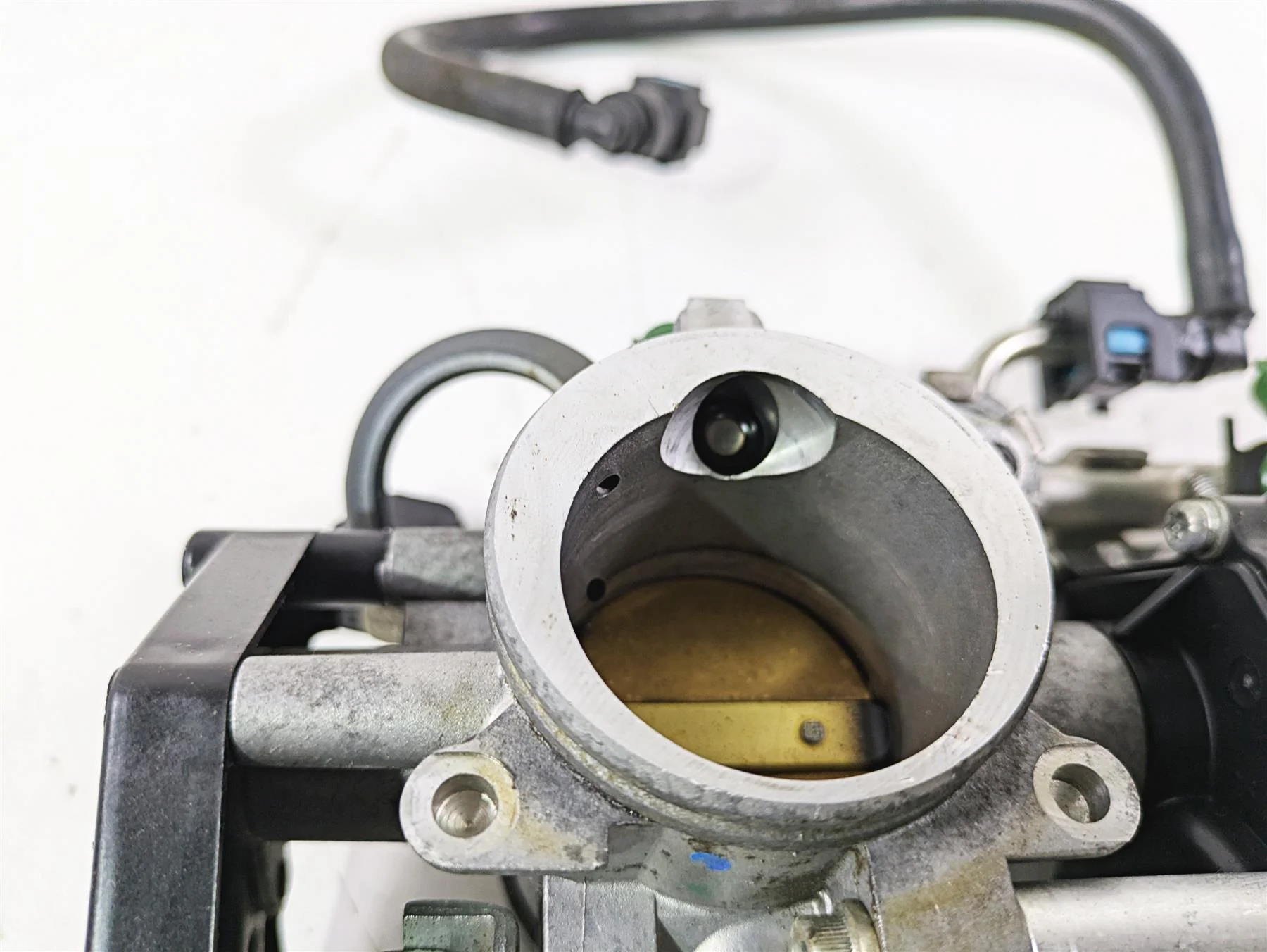 2012 Yamaha XT1200 Super Tenere Throttle Body Bodies 23P-13750-00-00 - Image 6