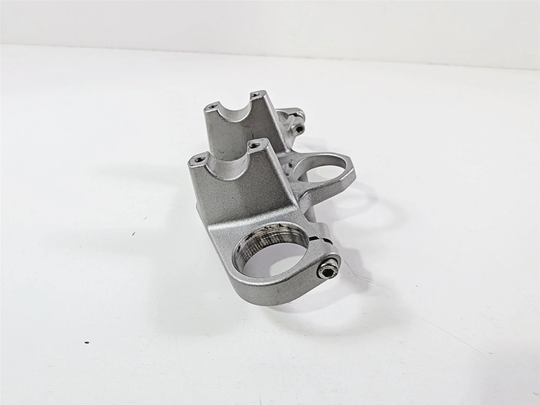 2012 Yamaha XT1200 Super Tenere Upper Triple Tree Steering Clamp 23P-23405-00-00 - Image 5