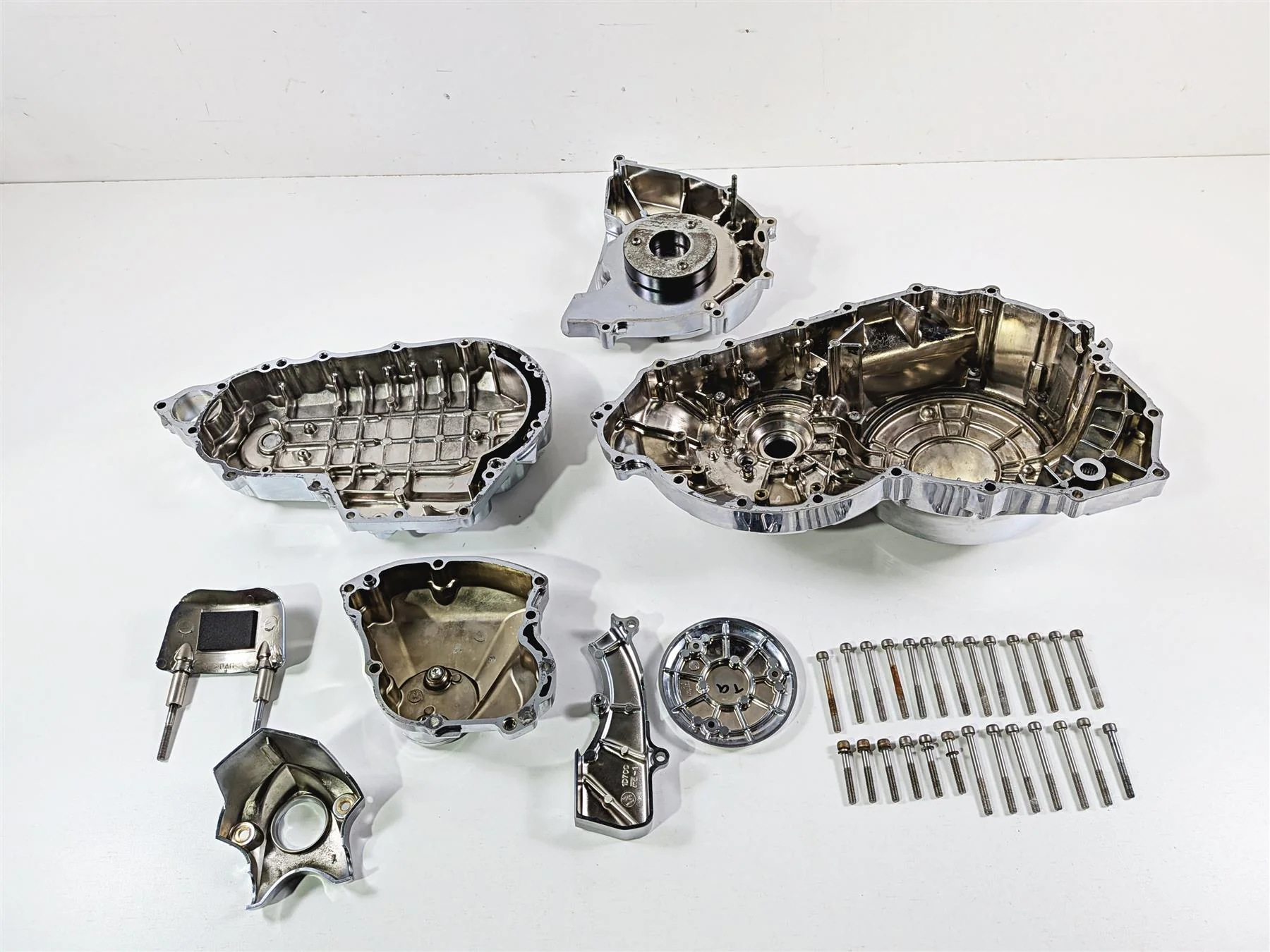 2012 Yamaha XV1900 Raider S Chrome Primary & Engine Side Covers 1D7-15779-00-00 - Image 8