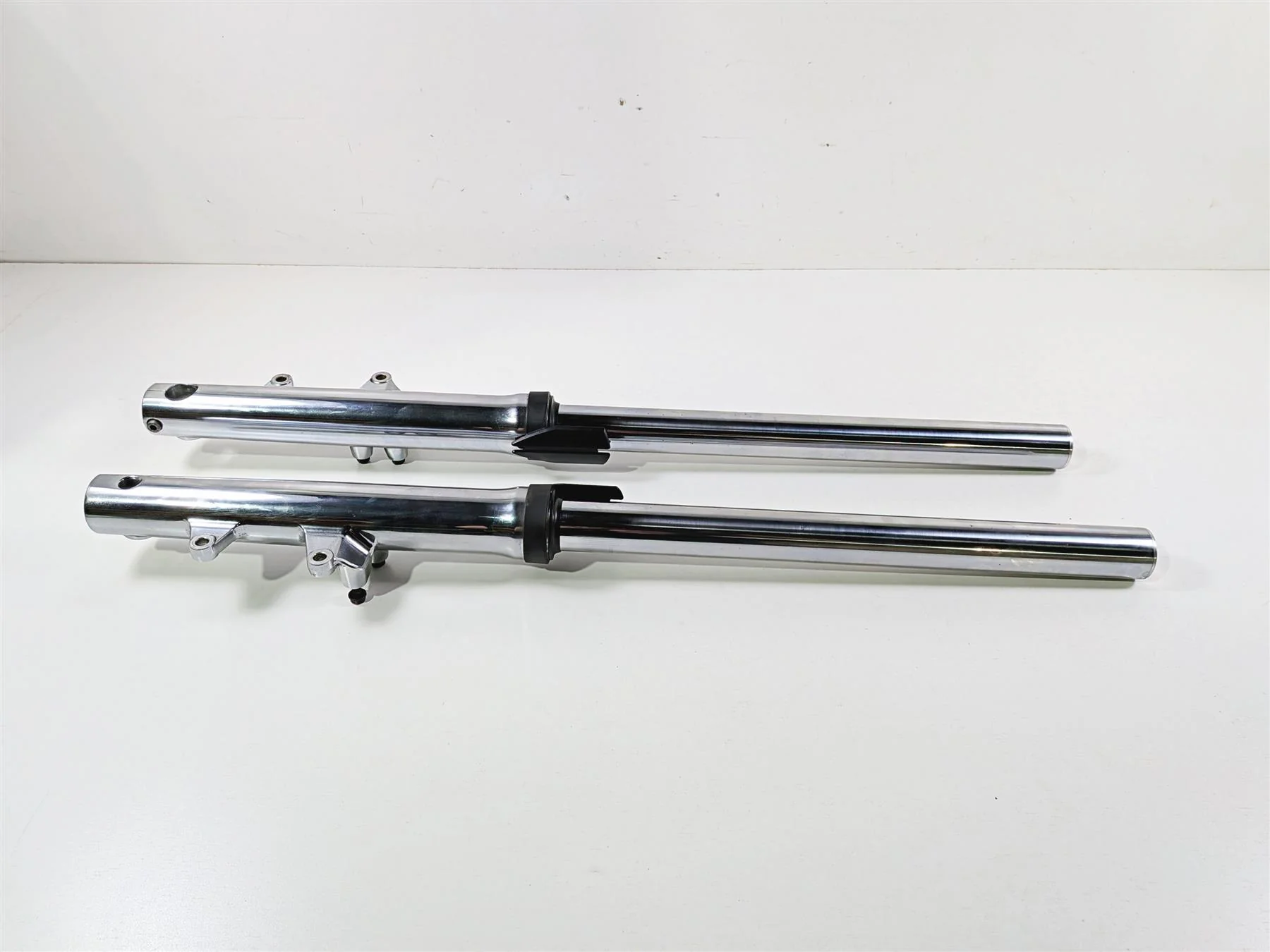 2012 Yamaha XV1900 Raider S Front Fork Leg Set 5C7-23102-00-00 5C7-23103-00-00 - Image 10