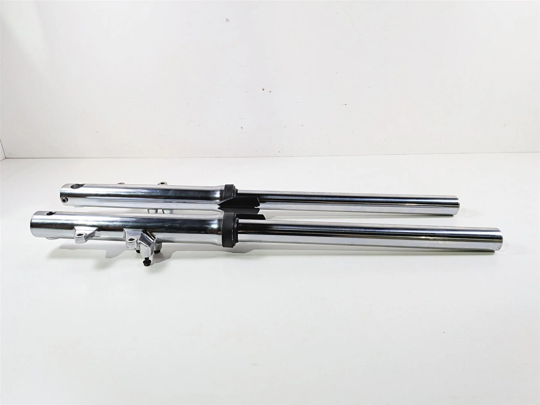 2012 Yamaha XV1900 Raider S Front Fork Leg Set 5C7-23102-00-00 5C7-23103-00-00 - Image 11