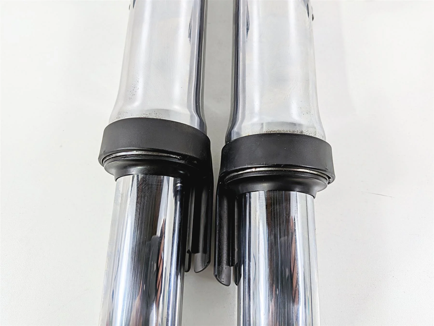 2012 Yamaha XV1900 Raider S Front Fork Leg Set 5C7-23102-00-00 5C7-23103-00-00 - Image 8