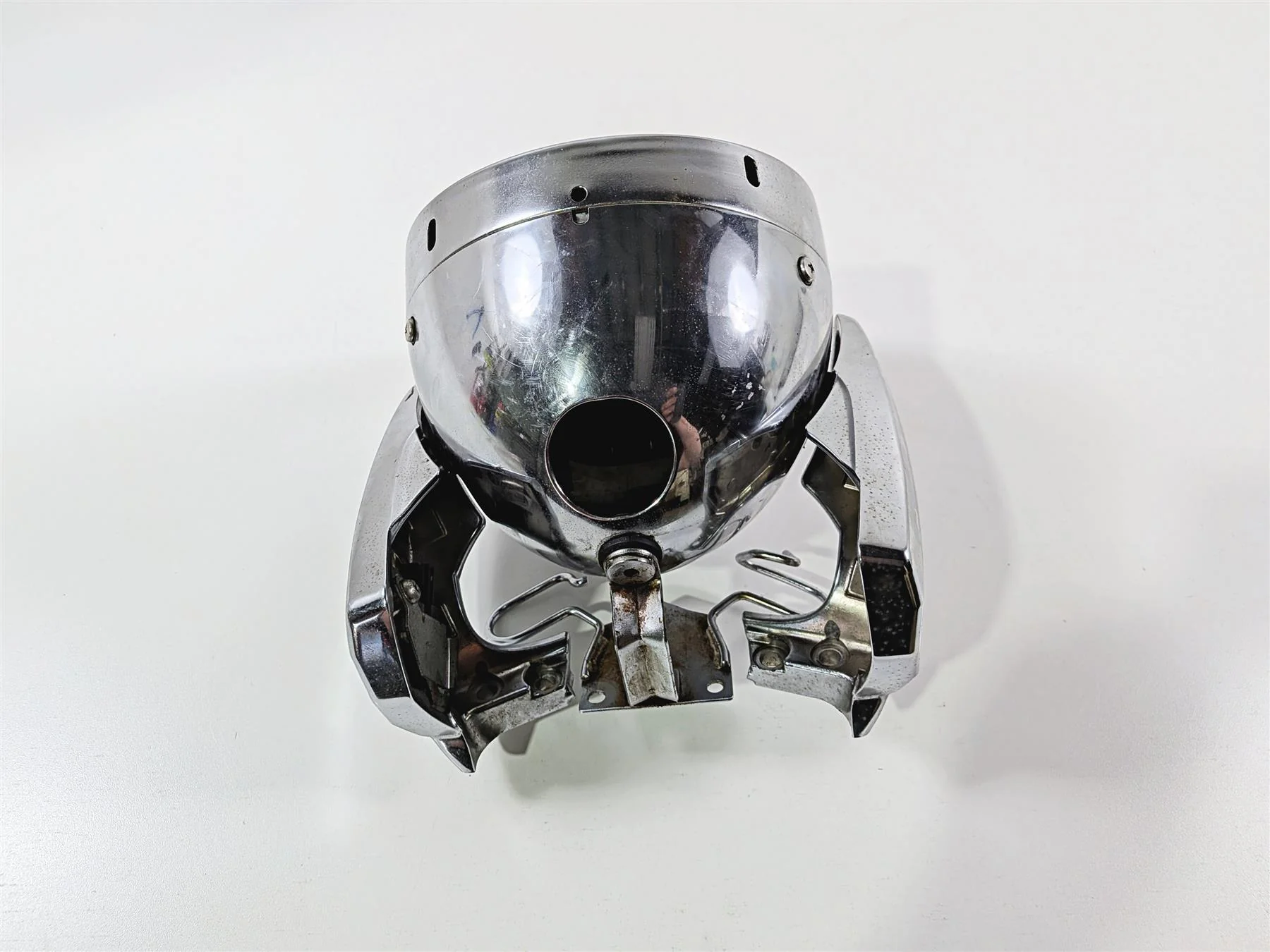2012 Yamaha XV1900 Raider S Head Light Lamp Bucket & Mount 5C7-84310-00-00 - Image 7