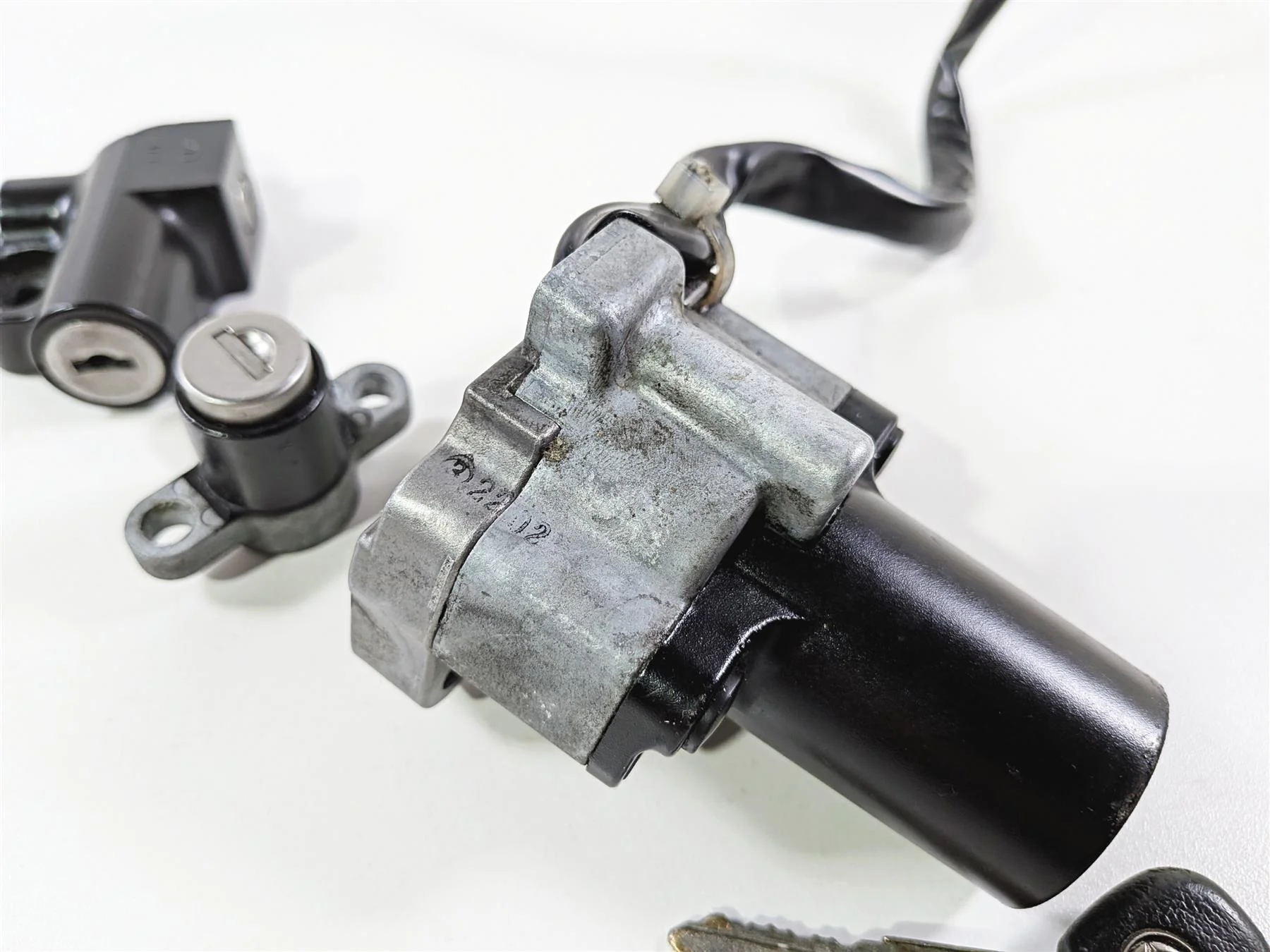 2012 Yamaha XV1900 Raider S Ignition Switch Key Lock Set 5C7-82510-10-00 - Image 11