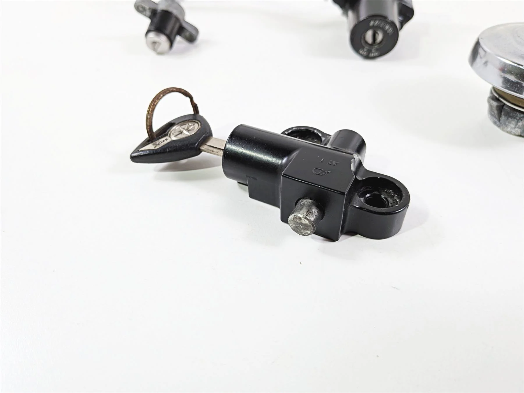2012 Yamaha XV1900 Raider S Ignition Switch Key Lock Set 5C7-82510-10-00 - Image 5