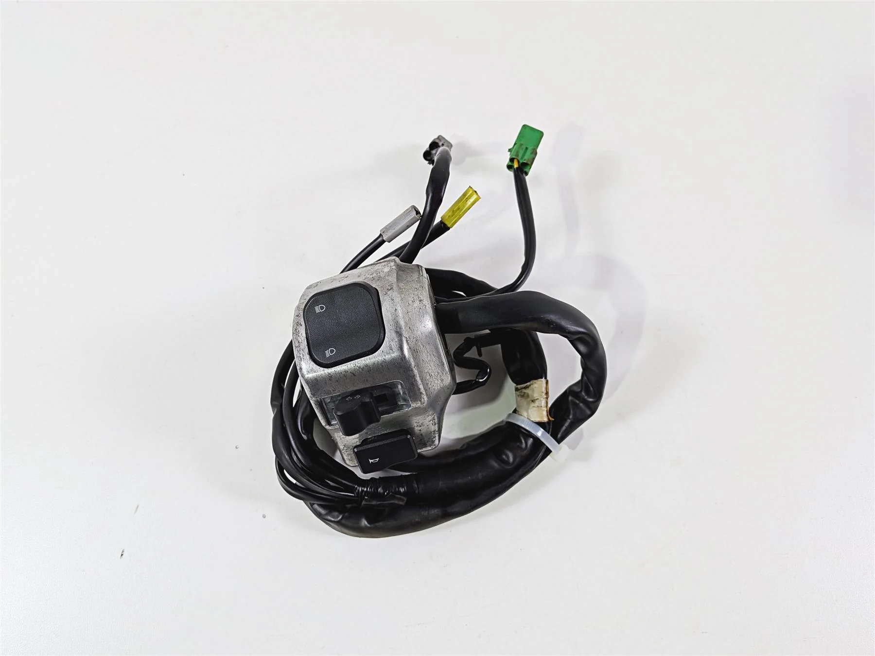 2012 Yamaha XV1900 Raider S Left Hand Control Switch Light Blinker 5C7-83972-10