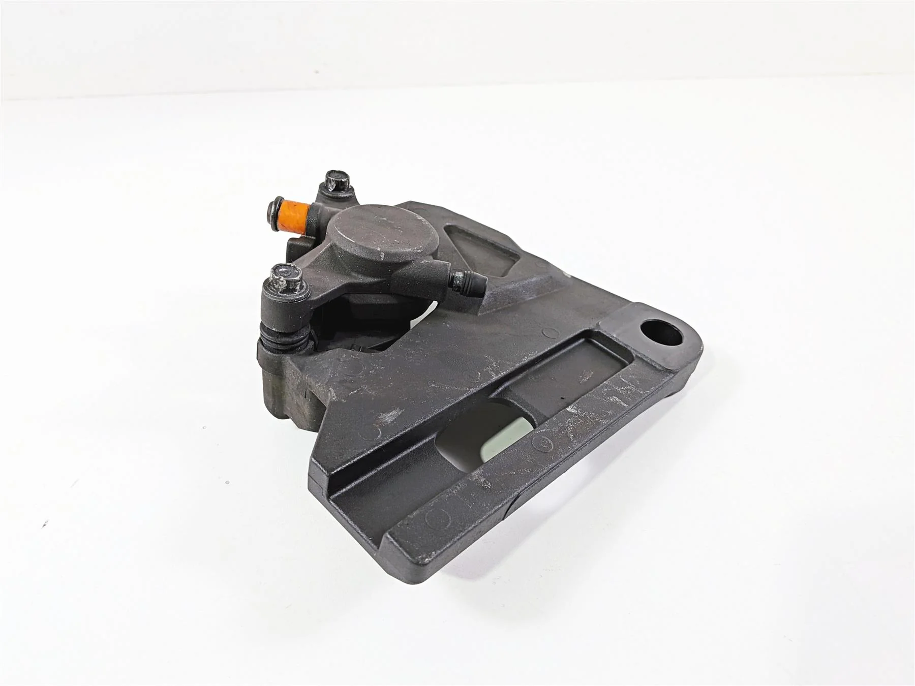 2012 Yamaha XV1900 Raider S Rear Caliper & Bracket 5C7-2580W-20-00 - Image 4