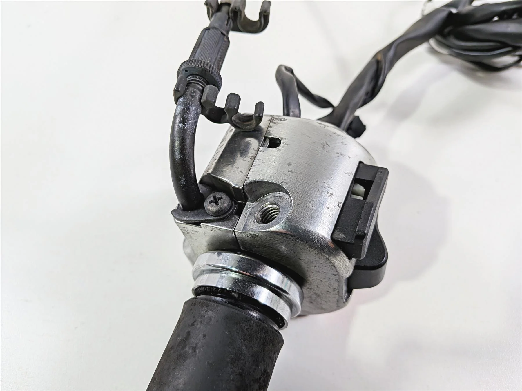 2012 Yamaha XV1900 Raider S Right Hand Control Switch Start 5C7-83973-10-00 - Image 10