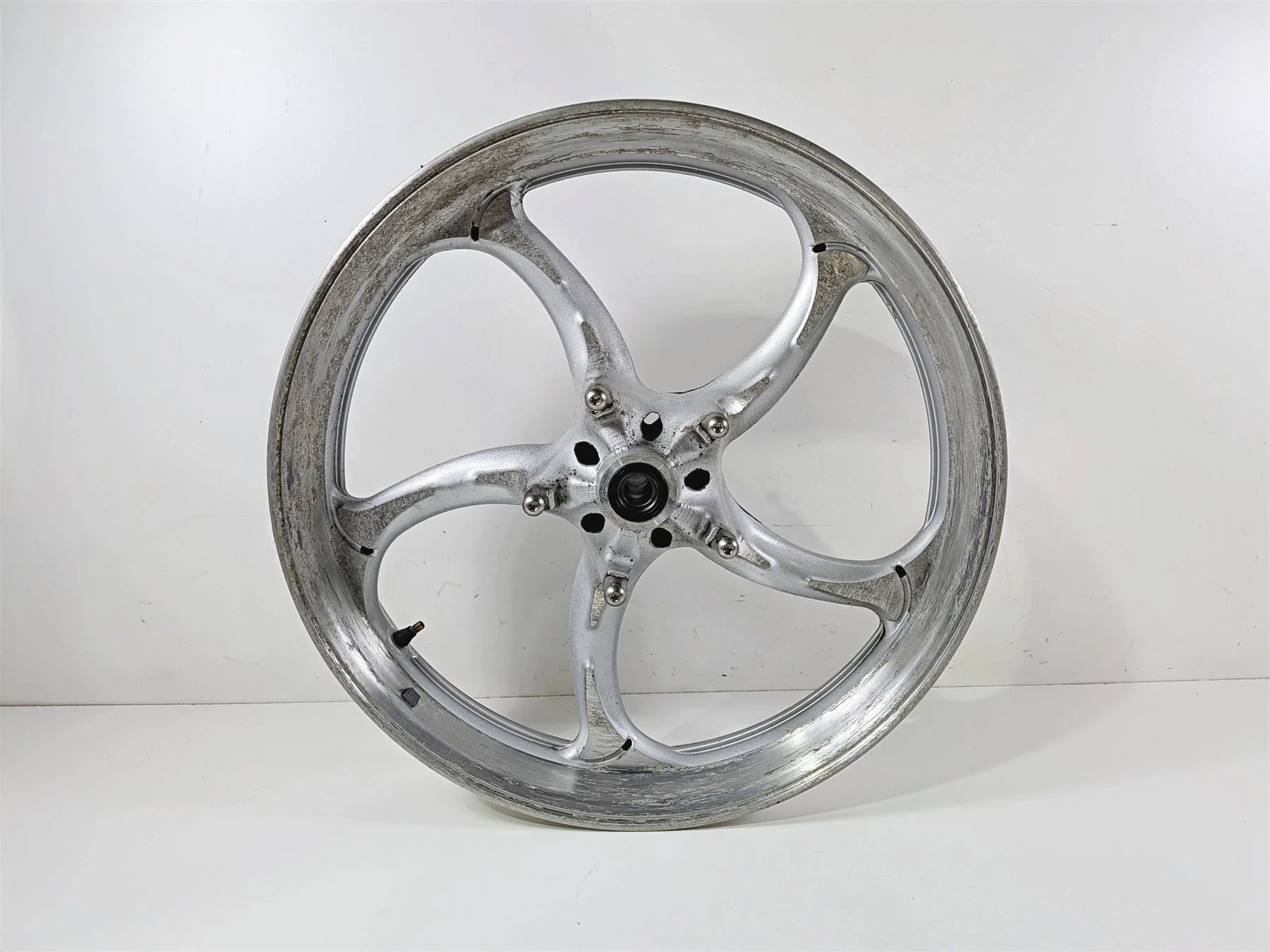 2012 Yamaha XV1900 Raider S Straight Front Wheel Rim 21x3.5 5C7-25168-01-35 - Image 4