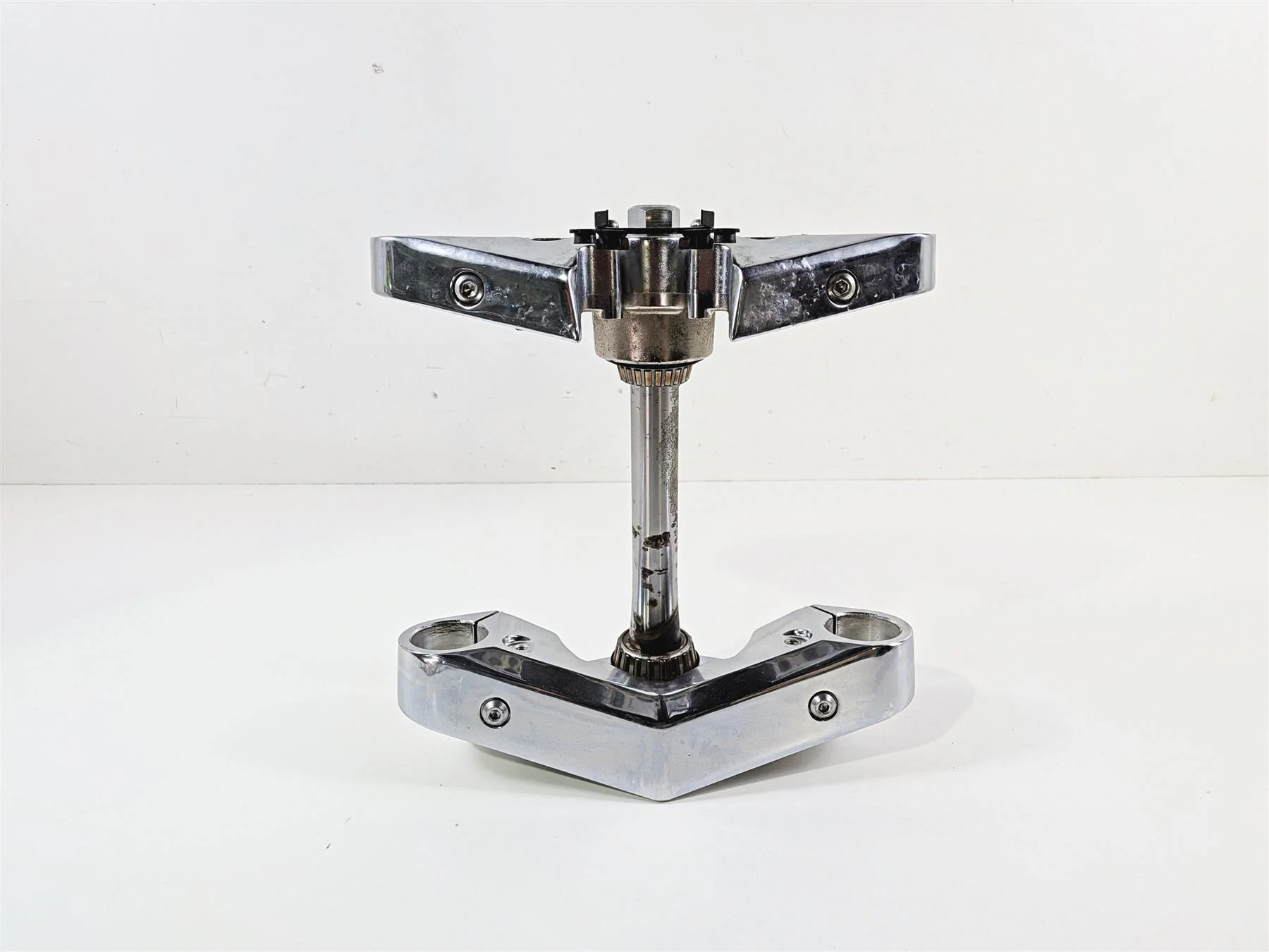2012 Yamaha XV1900 Raider S Upper & Lower Triple Tree Chrome READ 5C7-23340-00