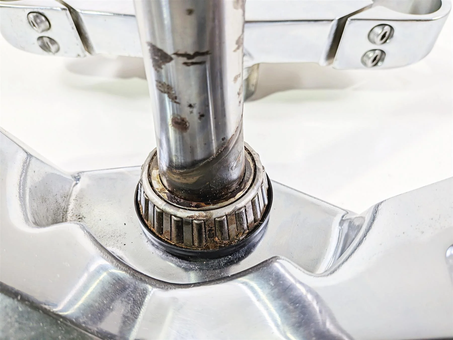 2012 Yamaha XV1900 Raider S Upper & Lower Triple Tree Chrome READ 5C7-23340-00 - Image 11