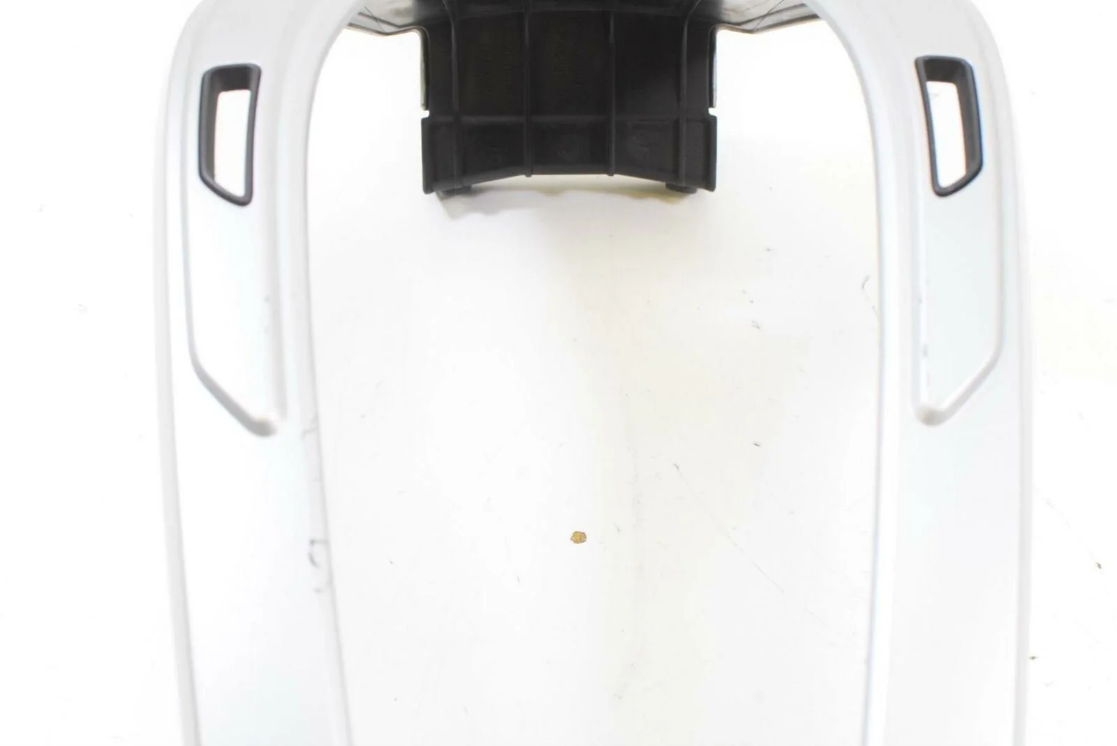 2013 BMW R1200 RT K26 Center Tank Cover With Luggage Rack 46637682974 - Image 4