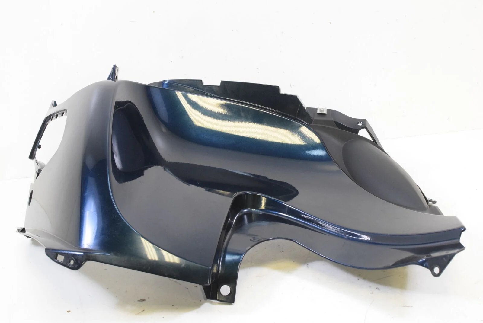 2013 BMW R1200 RT K26 Main Right Tank Fairing Cover Midnightblue 46637681056 - Image 3
