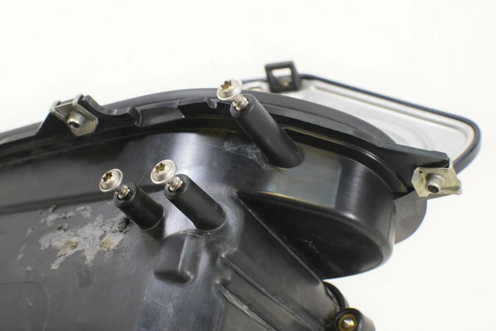 2013 BMW R1200 RT K26 Radio Box Carrier Holder & Lid 46637681543 - Image 7