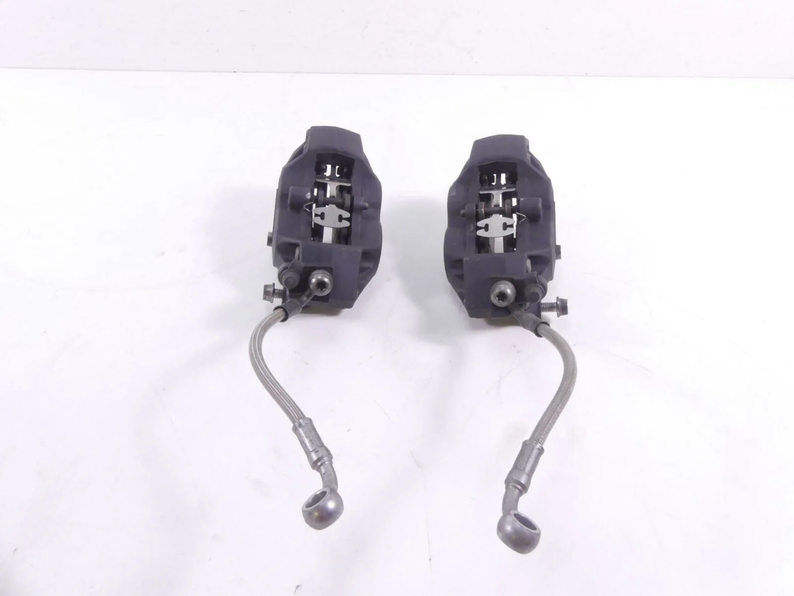 2013 BMW R1200RT K26 Front Brembo Brake Caliper Set 34117711438 34117711439 - Image 4