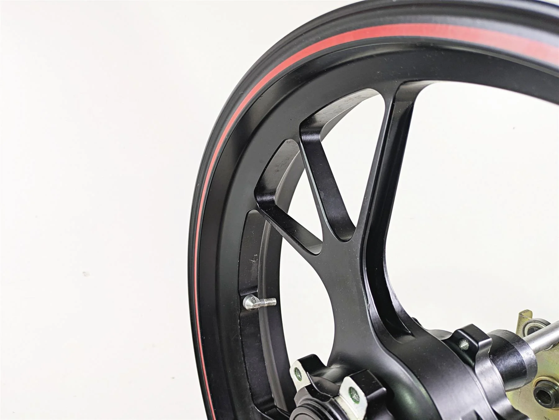 2013 Ducati Hypermotard 821 SP 17x3.5 Marchesini Forged Front Wheel 50122681AB - Image 9