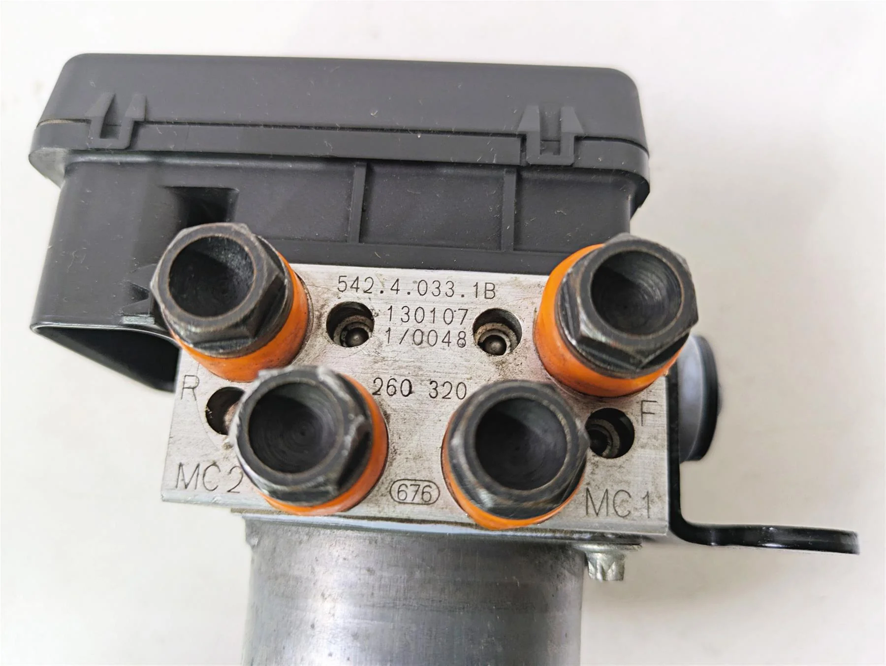 2013 Ducati Hypermotard 821 SP Abs Brake Pump Module 54240402A 54240331B - Image 6