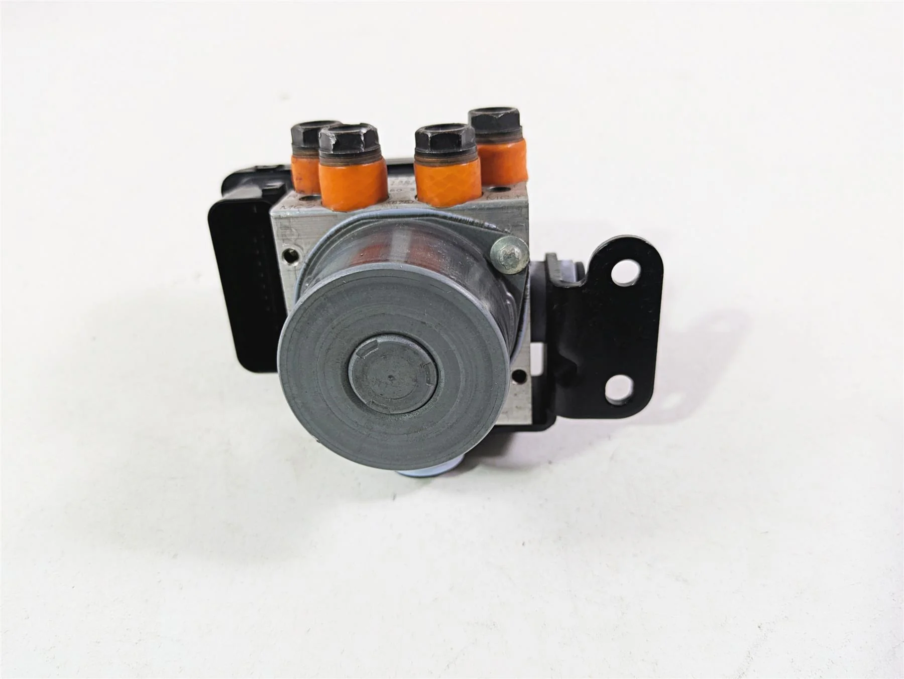 2013 Ducati Hypermotard 821 SP Abs Brake Pump Module 54240402A 54240331B - Image 8