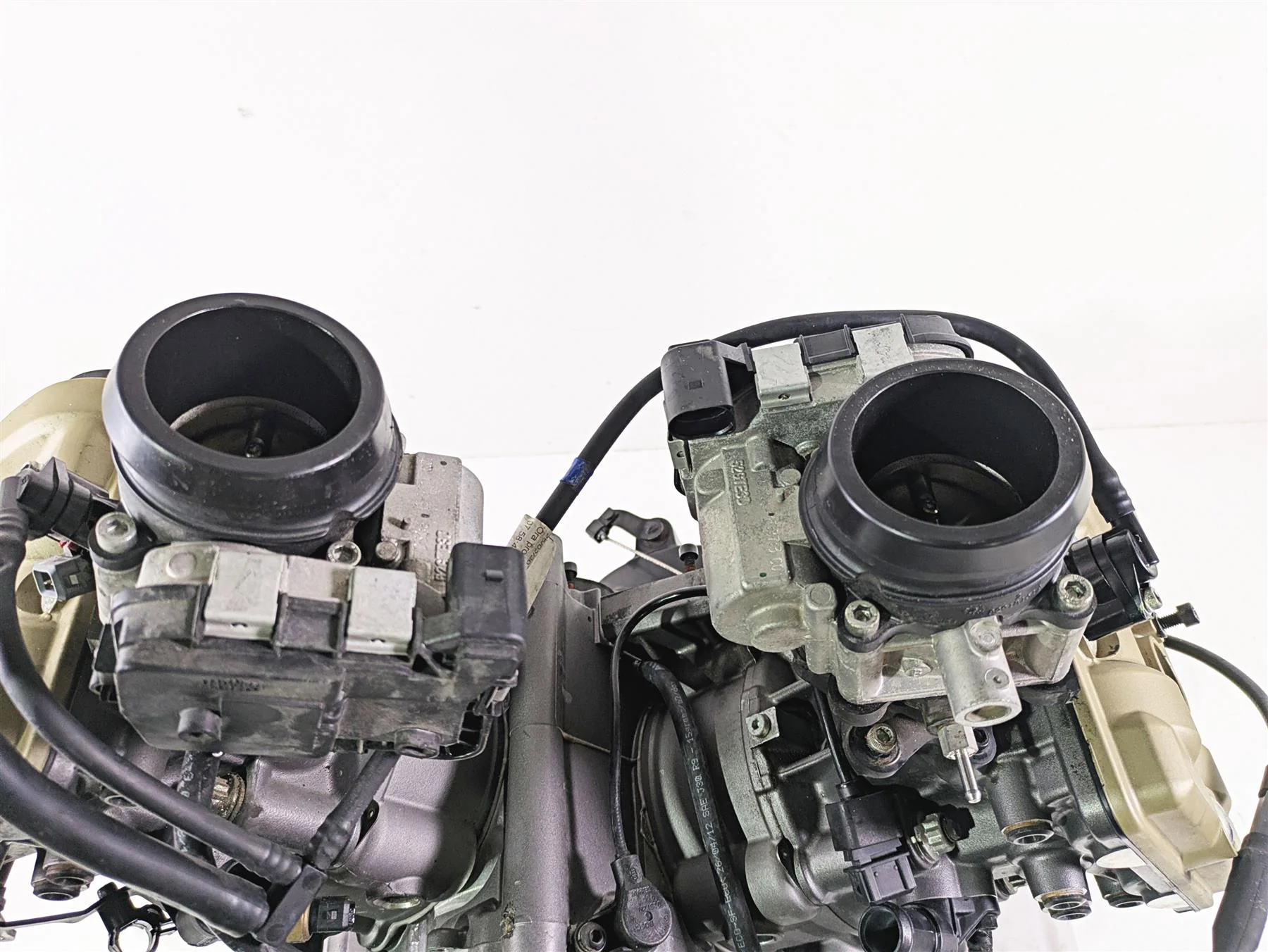 2013 Ducati Hypermotard 821 SP Engine Motor Tranny Throttle Bodies 22k 22522731A - Image 7