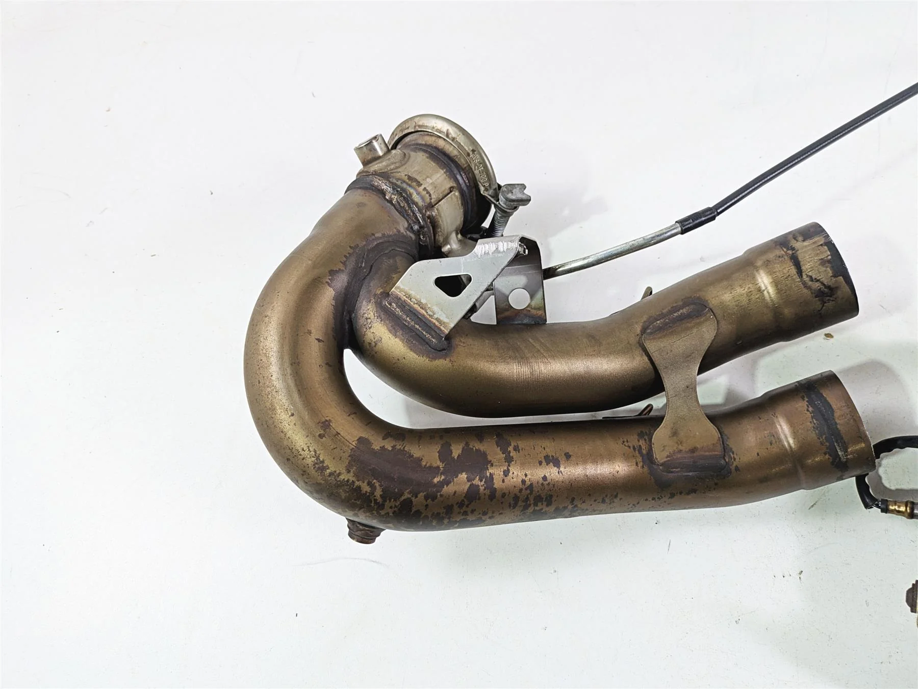 2013 Ducati Hypermotard 821 SP Exhaust Header Pipe & Servo Set 57013292B - Image 12