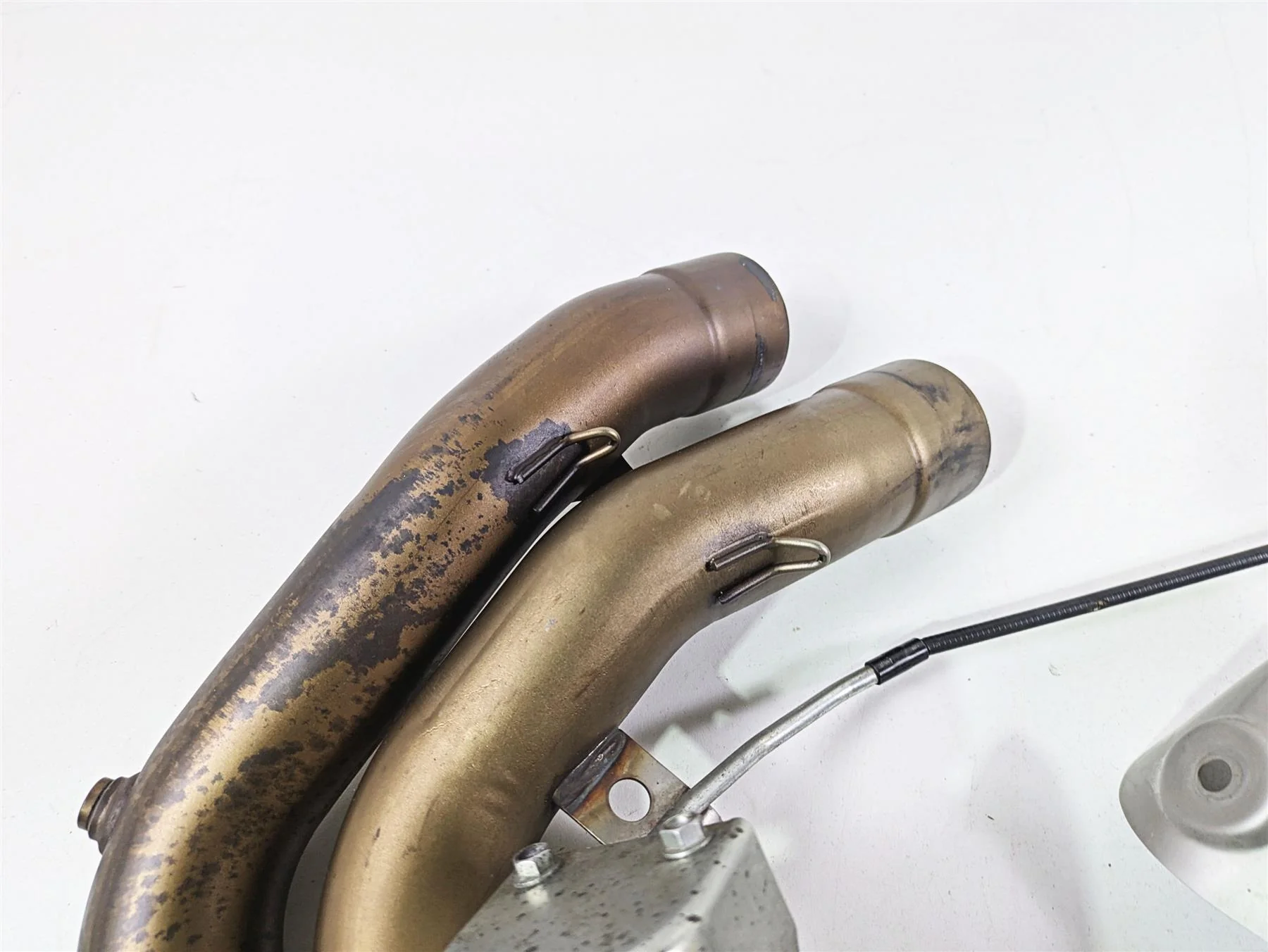 2013 Ducati Hypermotard 821 SP Exhaust Header Pipe & Servo Set 57013292B - Image 7