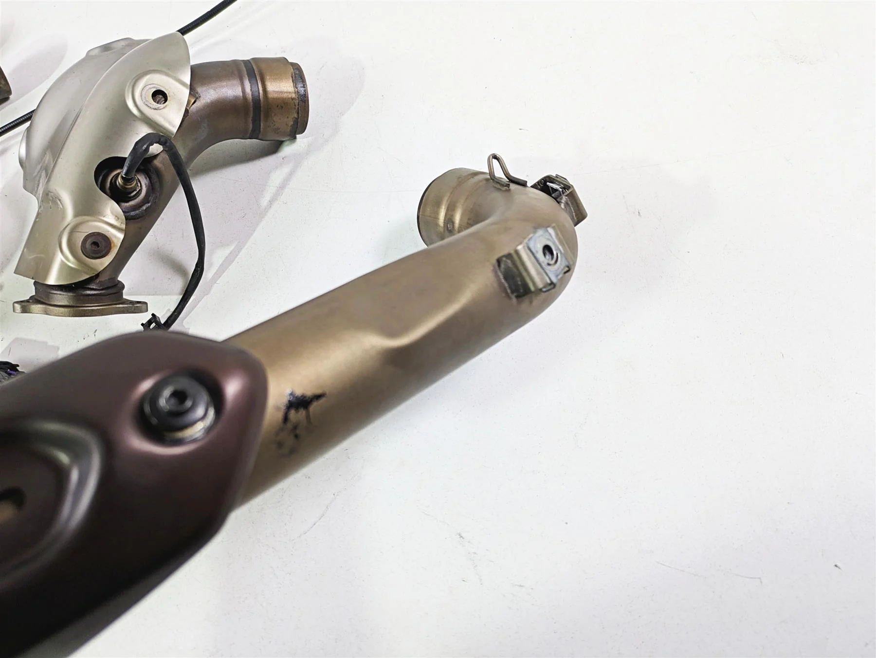 2013 Ducati Hypermotard 821 SP Exhaust Header Pipe & Servo Set 57013292B - Image 8