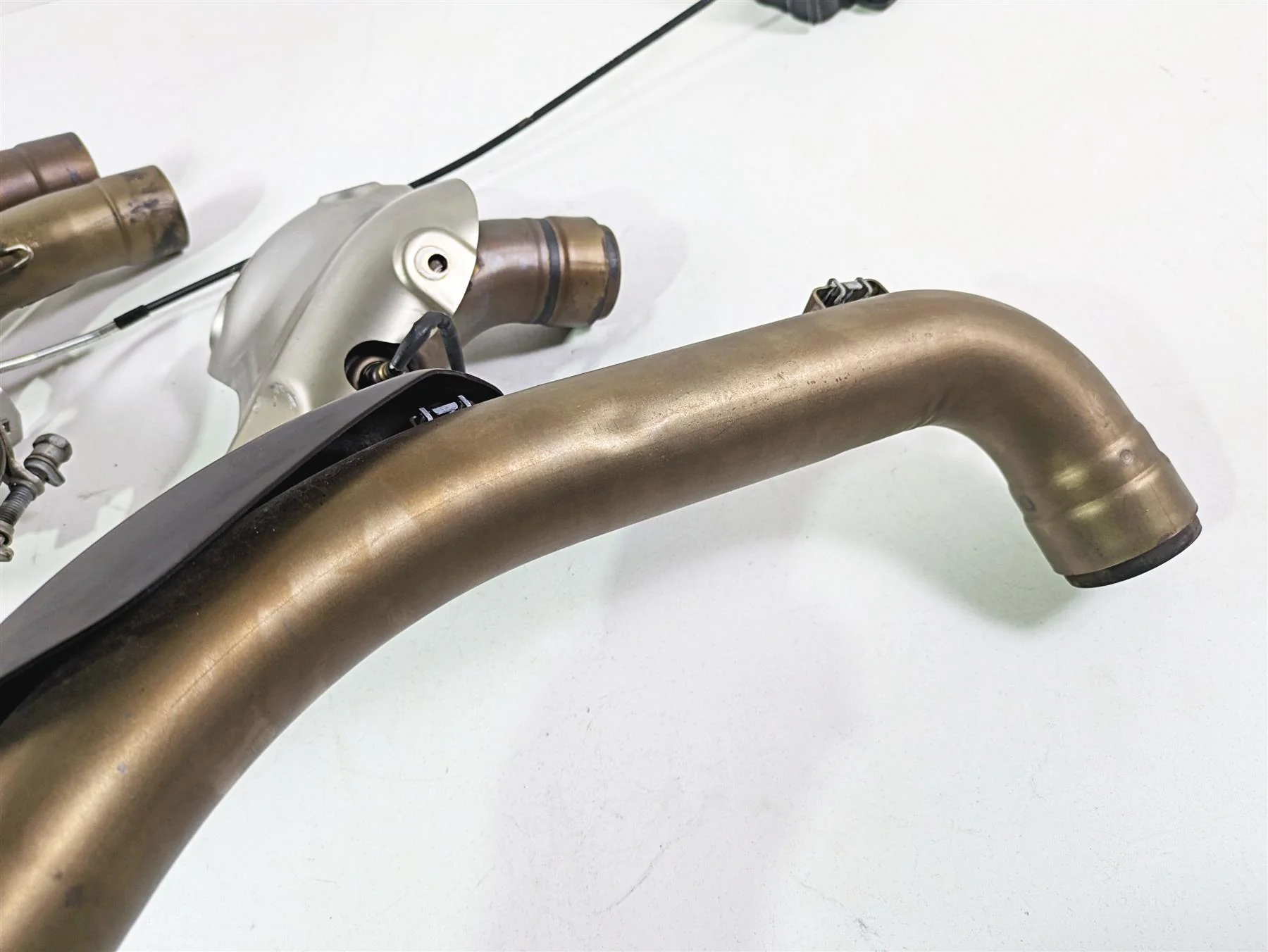 2013 Ducati Hypermotard 821 SP Exhaust Header Pipe & Servo Set 57013292B - Image 9