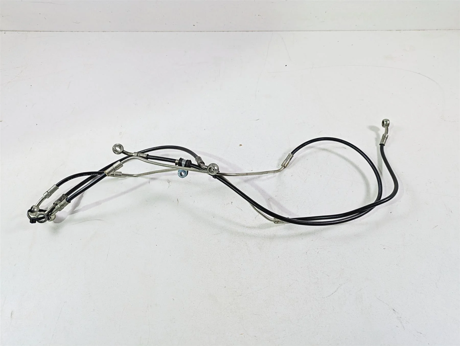 2013 Ducati Hypermotard 821 SP Front Abs Brake Line Hose Set 61811511A 61811501A - Image 3