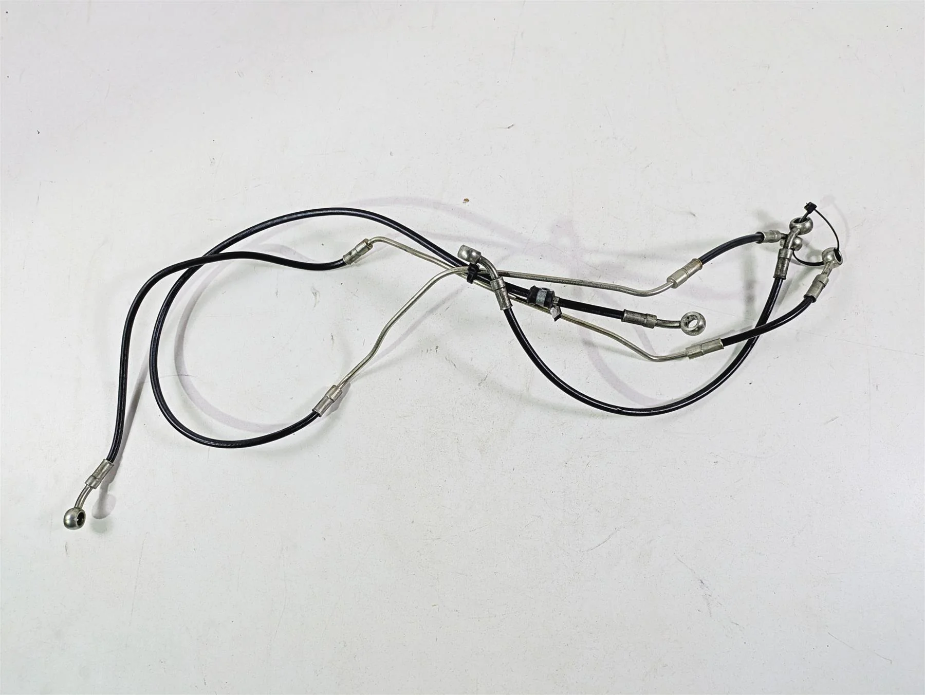 2013 Ducati Hypermotard 821 SP Front Abs Brake Line Hose Set 61811511A 61811501A - Image 5