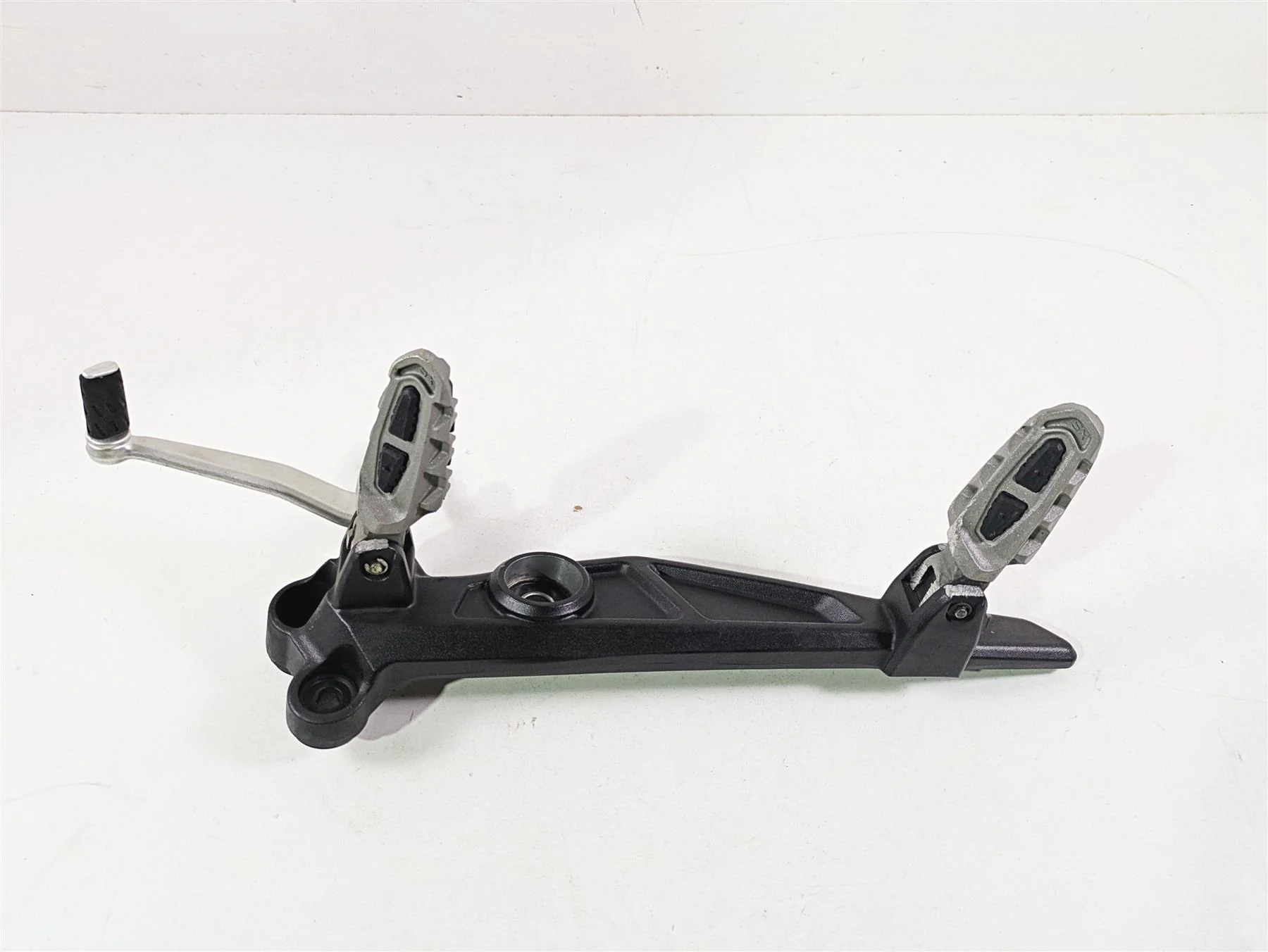 2013 Ducati Hypermotard 821 SP Left Foot Peg Bracket & Shifter -Read 82412111AA